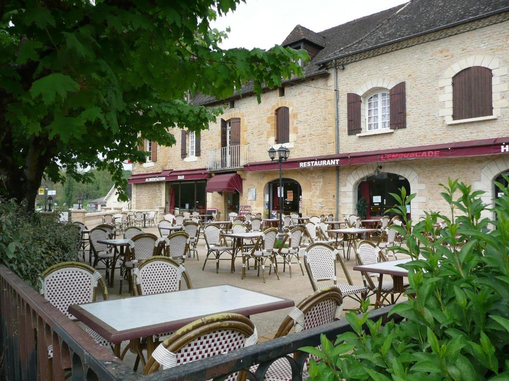 Hôtel Hotel Restaurant L'Escale le bourg 24200 Sainte-Nathalène