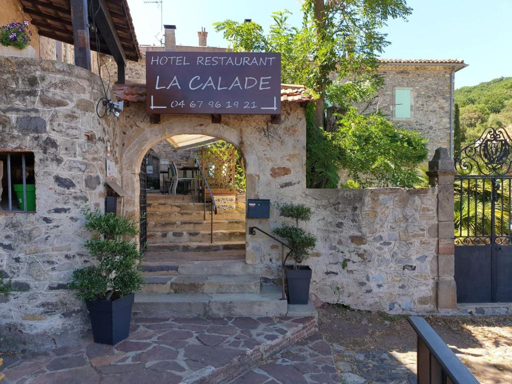 Hotel Restaurant La Calade Place du Griffe, 34800 Octon