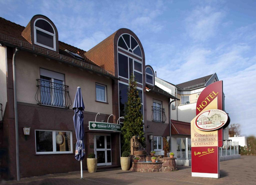 Hotel-Restaurant La Fontana Costanzo Ensheimer Straße 166-168, 66386 Saint-Ingbert