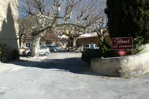 Hôtel Restaurant Le Commerce