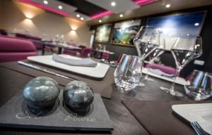 Hôtel Restaurant Les 2 Rives - Logis