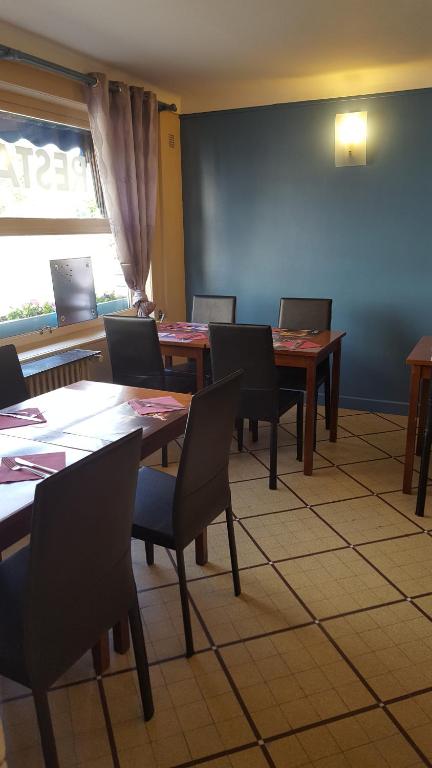 Hotel Restaurant Les Roches 21 Rue Marcel Vignaud, 37420 Avoine