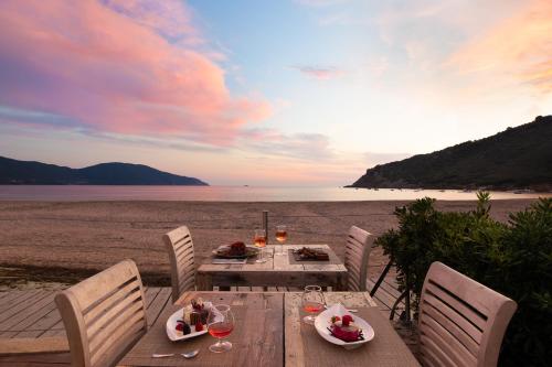 Hôtel-Restaurant Marina Di Lava - Grand Ajaccio