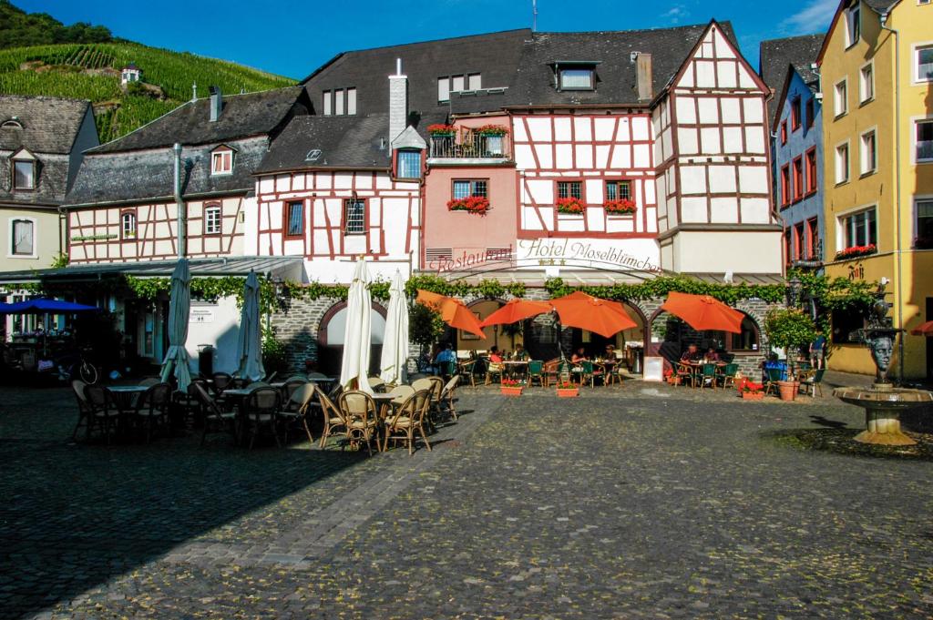 Hotel-Restaurant Moselblümchen Schwanenstr. 10, 54470 Bernkastel-Kues