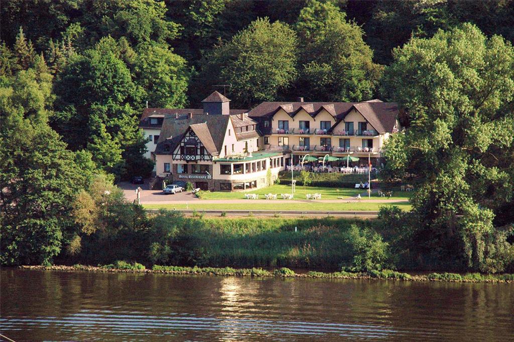 Hotel-Restaurant Peifer Moselufer 43, 56332 Brodenbach