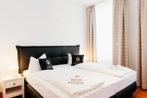 Hotel & Restaurant \