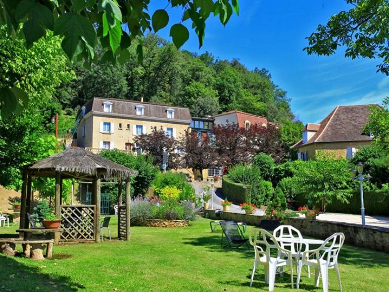 Hôtel Hôtel Restaurant Plaisance-Piscine couverte et chauffée- Proche Sarlat- Le Port 24200 Vitrac