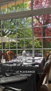 Hôtel Restaurant Plaisance-Piscine couverte et chauffée- Proche Sarlat-