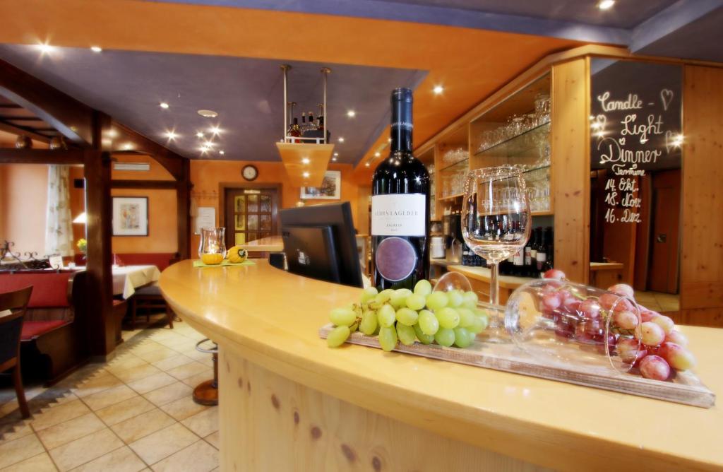 Hotel Restaurant Reichsadler Walldürner Str.1, 74722 Buchen