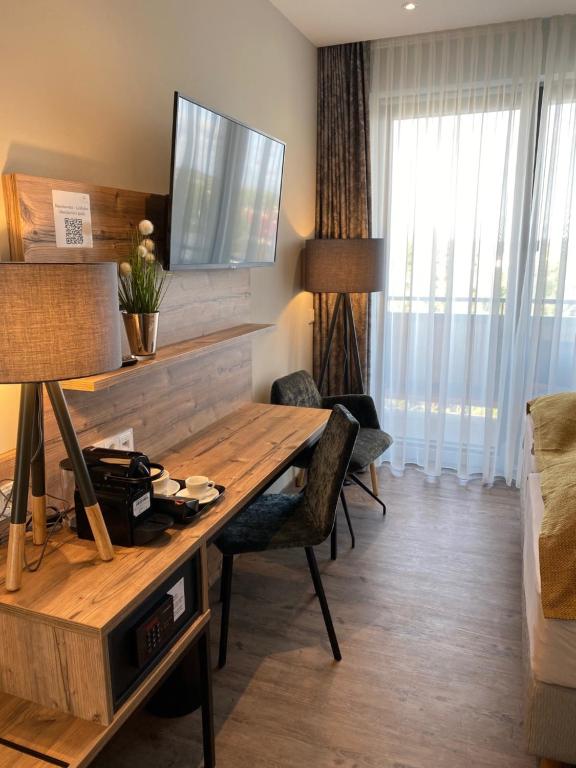 Hotel & Restaurant Rizzelli Superior Richard-Wagner-Str. 15, 91413 Neustadt an der Aisch