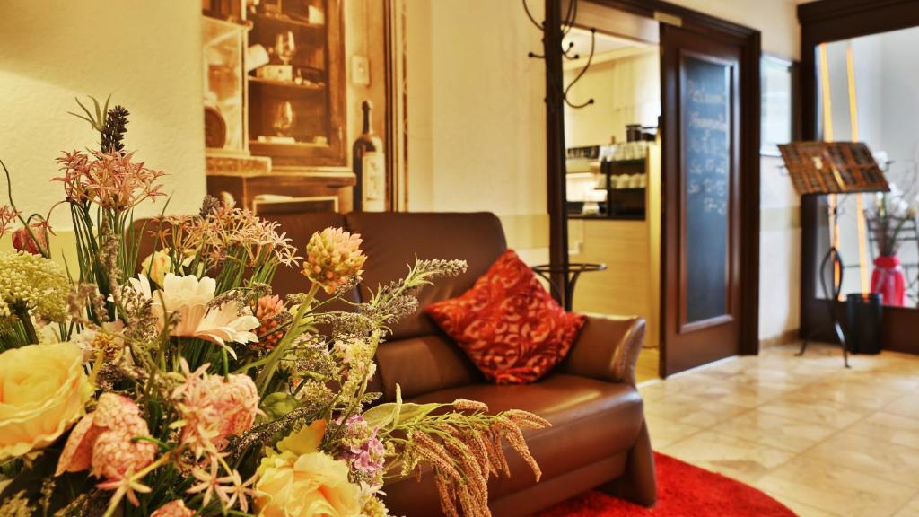 Hotel Restaurant Ruppert Hauptstr. 61, 65396 Walluf