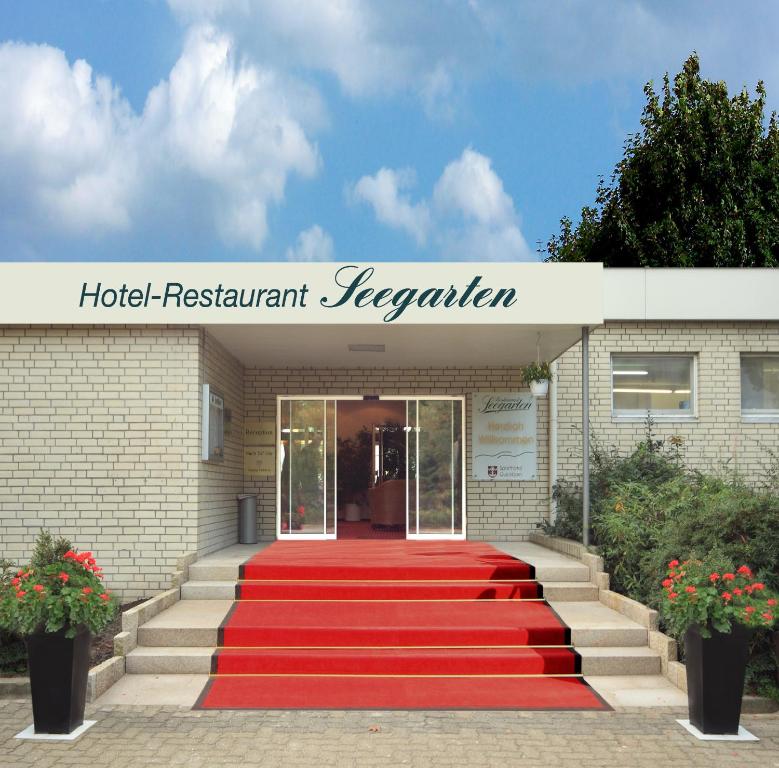 Hôtel Hotel-Restaurant Seegarten Quickborn Harksheider Weg 258 25451 Quickborn