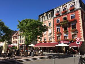 Hôtel Hotel-Restaurant St-Christophe Place d'Armes 90000 Belfort Franche-Comté