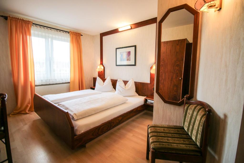 Hotel-Restaurant und Gästehaus Löwen Im Deutschen Hof 15, 73079 Süßen