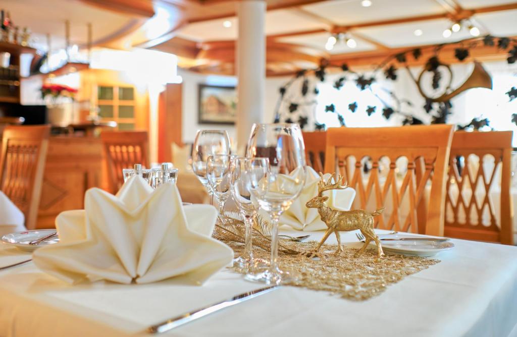 Hotel Restaurant Waldhorn Holzgerlingen 38 Böblinger Straße, 71088 Holzgerlingen