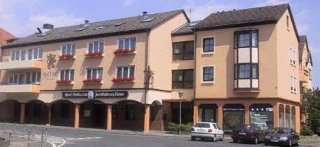 Hotel-Restaurant Zum Goldenen Löwen Alte Königsteiner Straße 1, 65779 Kelkheim