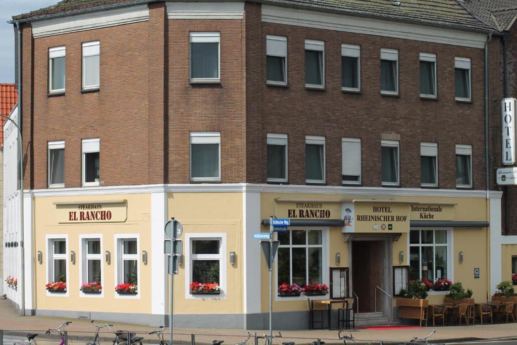 Hotel Rheinischer Hof Bahnhofstrasse 40, 47608 Geldern