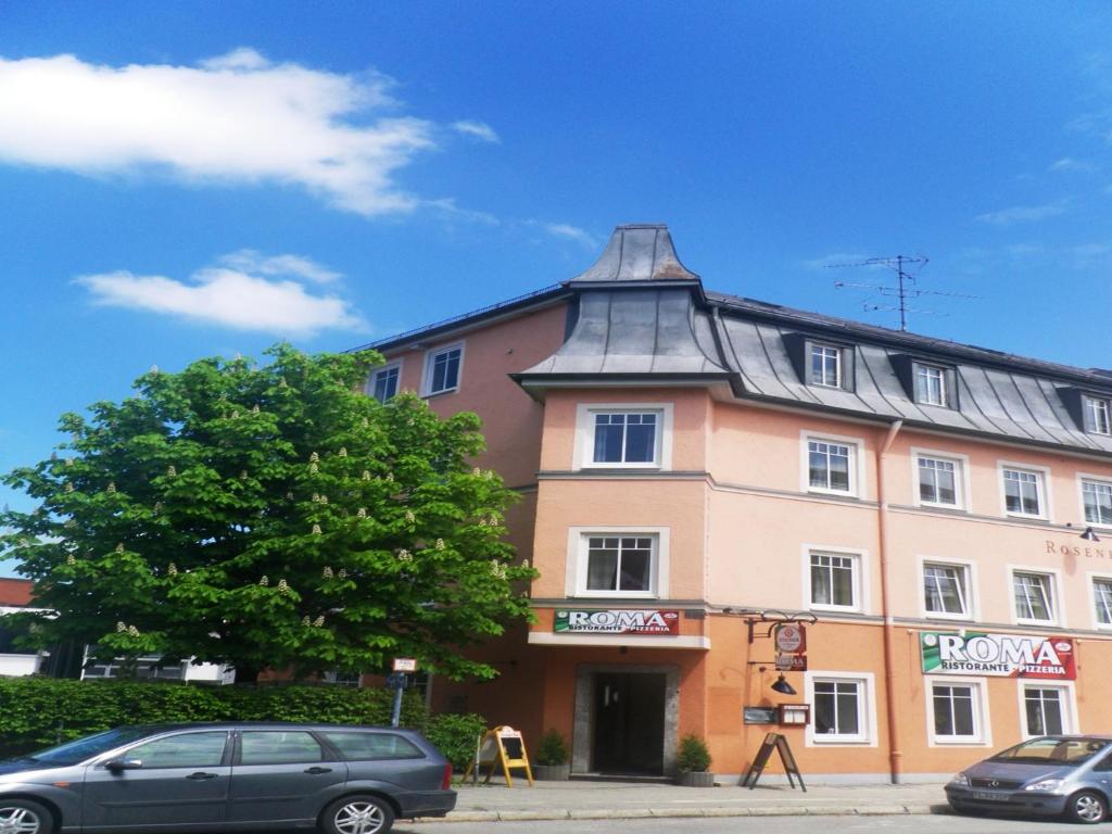 Hôtel Hotel Rosenheimer Hof Rosenheimer Strasse 58 83278 Traunstein