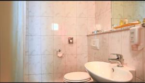Hôtel Hotel Royal Lönsweg 5 25335 Elmshorn Schleswig-Holstein