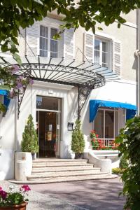 Hôtel Hotel Royal Saint-Mart 6 Avenue De La Gare 63130 Royat Auvergne
