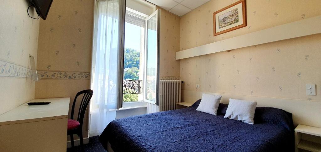 Hôtel Saint Jean 112bis, rue Jean Jaures, 07600 Vals-les-Bains