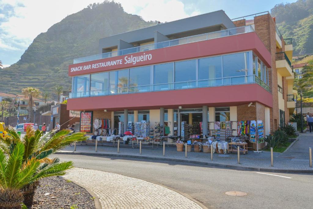 Hotel Salgueiro Lugar Do Tenente - Vila De Porto Moniz, 9270-095 Porto Moniz