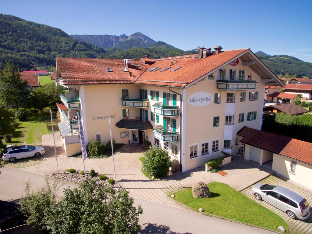 Hotel Salzburger Hof Brunnweg 4, 83346  Bergen