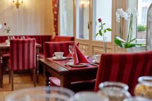 Hôtel Hotel Sankt Maximilian Saarallee 12 54470 Bernkastel-Kues Rhénanie-Palatinat