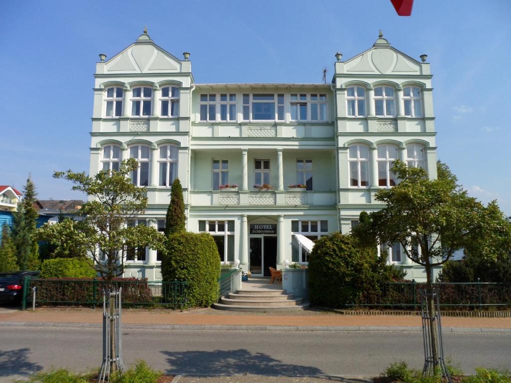 Hotel Schloonsee Garni Badstr. 2, 17429  Bansin