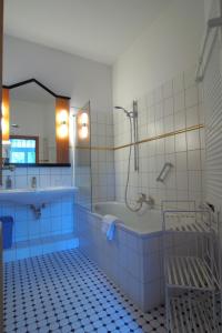 Hôtel Hotel Schlossvilla Derenburg Schloßstrasse 15 38855 Derenburg Saxe-Anhalt