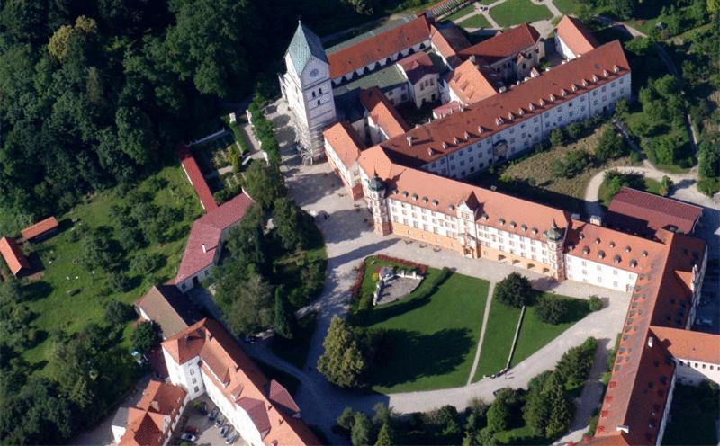Hotel Schyrenhof Schyrenplatz 1, 85298 Scheyern