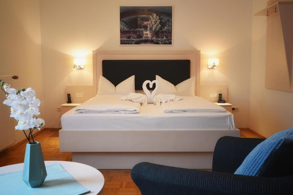 Hôtel Hotel Scirocco Kirchbaunaerstraße 1 34225 Baunatal