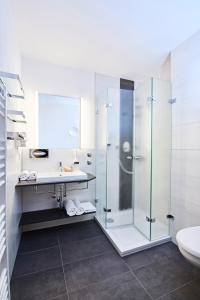Hotel Seeblick & Ferienwohnung