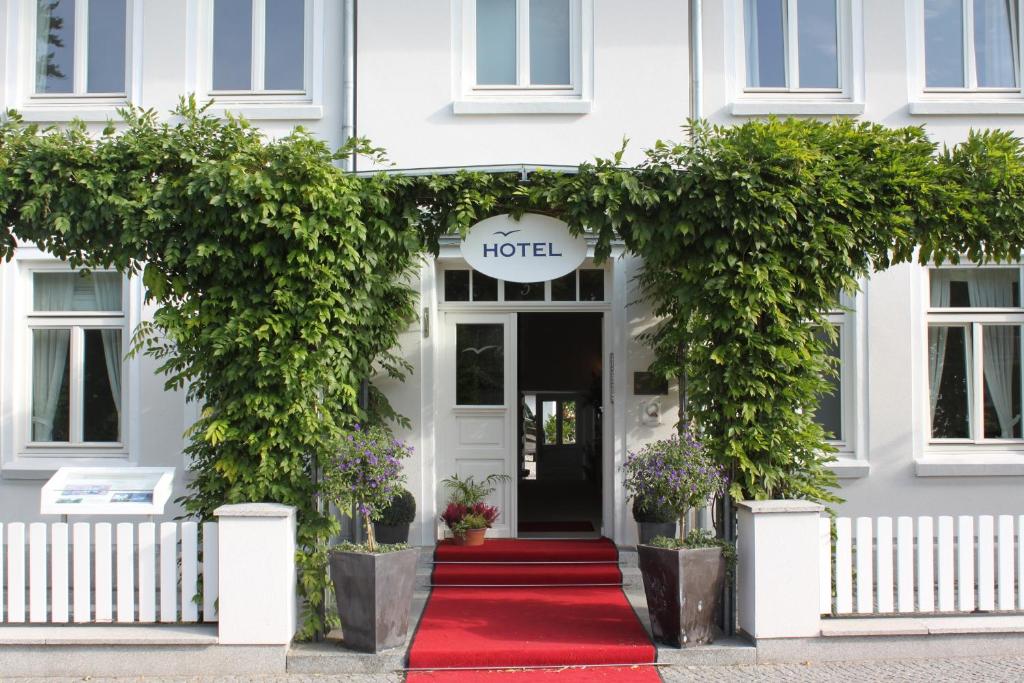 Hôtel Hotel Seemöwe Fischerstraße 3 23743 Grömitz