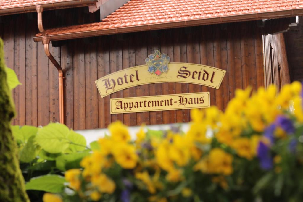 Hotel Seidl Deisenhofner Straße 1, 82064 Straßlach-Dingharting