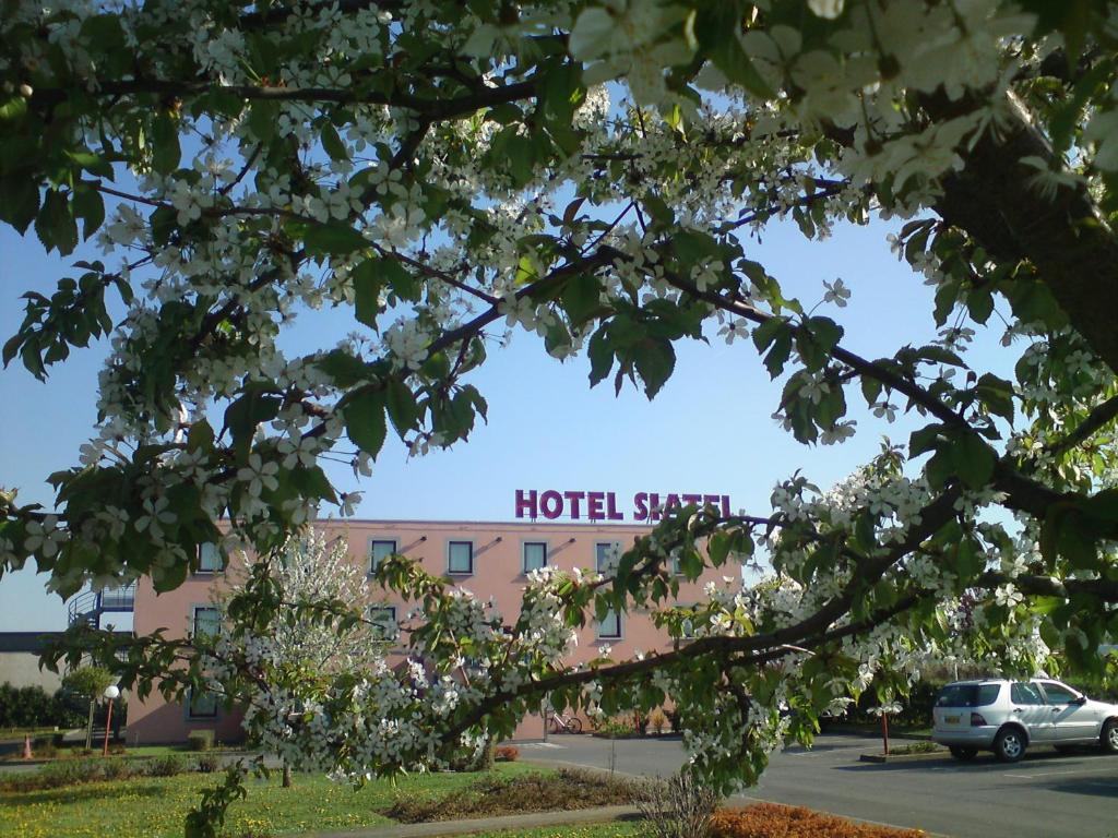 Hotel Siatel Metz zac euromoselle sud Semécourt, 2 Rue du Grand Pré, 57140 Norroy-le-Veneur