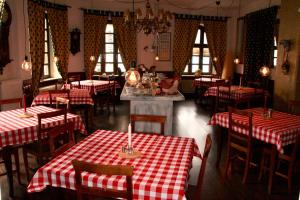 Hôtel Hotel Simonis Marktplatz 4 56330 Kobern-Gondorf Rhénanie-Palatinat