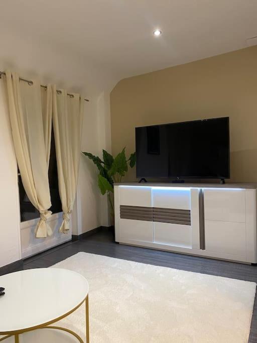 Hotel Sonne 76776 Neuburg
