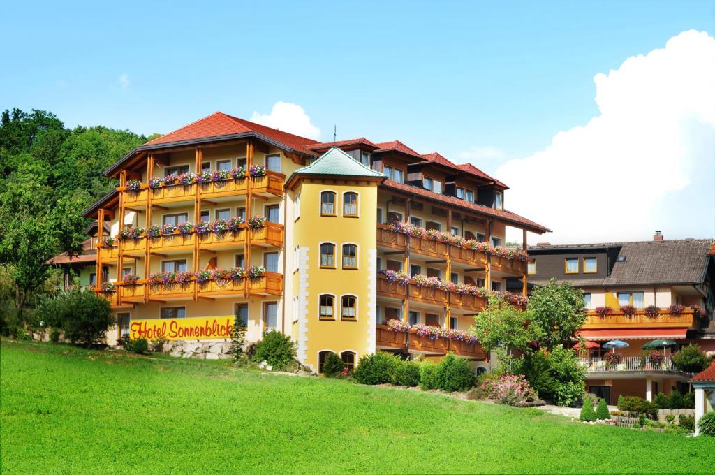 Hotel Sonnenblick Uetzinger Str. 10, 96231 Schwabthal