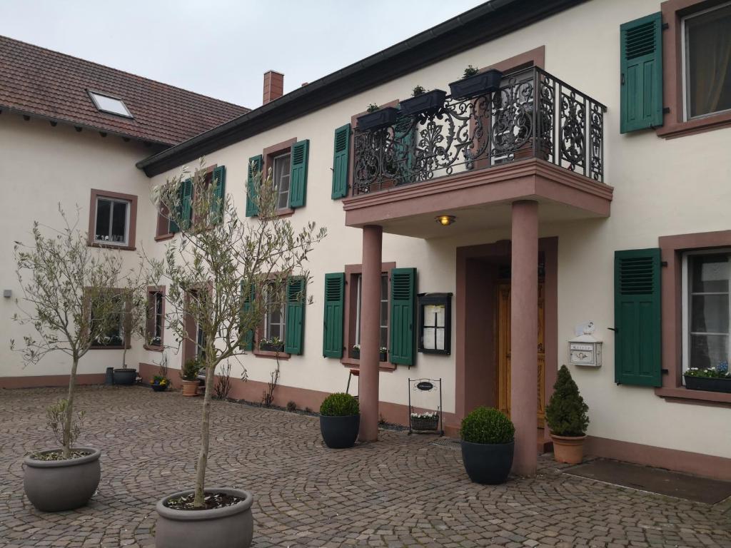 Hotel Sonnenhof Merziger Str. 3, 66706 Perl