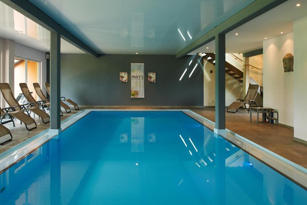 Hotel Spa et Restaurant Au Chasseur 7 rue de l'Eglise, 67440 Birkenwald
