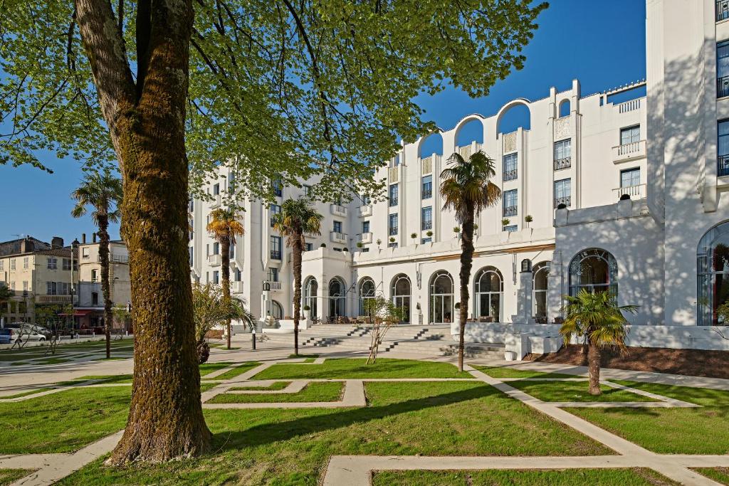 Hôtel Hotel & Spa Vacances Bleues Le Splendid Cours De Verdun 40101 Dax
