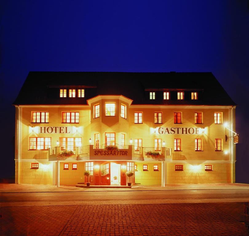 Hotel Spessarttor & Hotel Bergwiesen Wombacher Straße140, 97816 Lohr