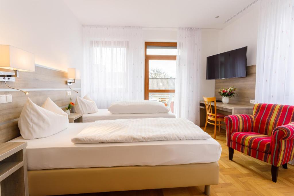 Hôtel Hotel Spitzenpfeil Alte Postraße 4 96247 Michelau