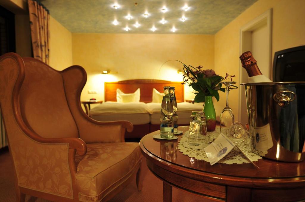 Hotel Tannenhof Tannenweg 14, 33181 Bad Wünnenberg