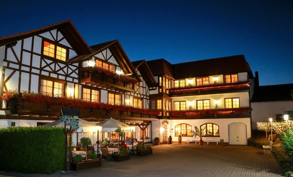 Hotel Thüringer Hof Kronsteinstrasse 3, 98593 Floh