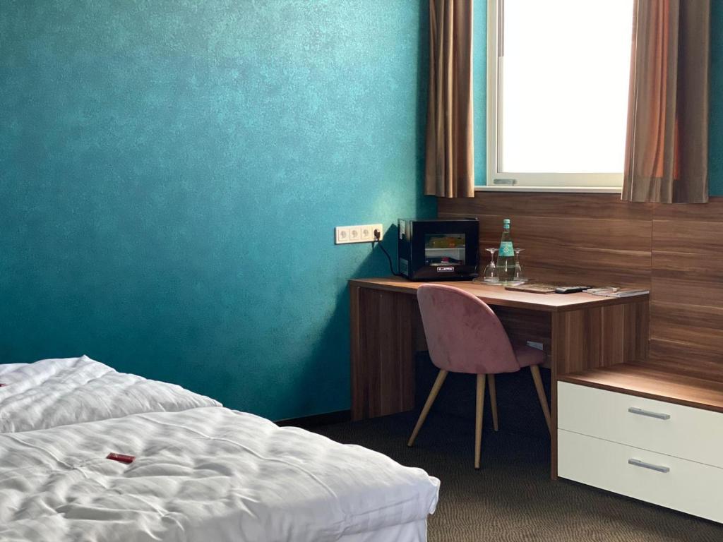 Hotel Toscana Bahnhofstraße 49, 04552 Borna