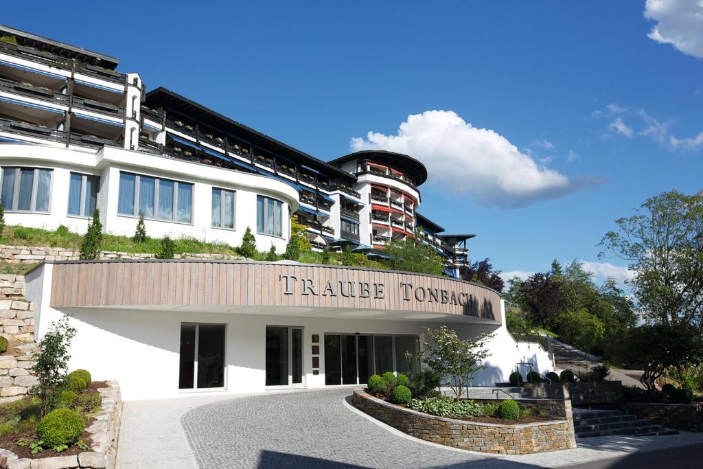 Hotel Traube Tonbach Tonbachstraße 237, 72270  Baiersbronn