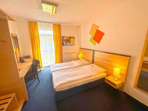 Hôtel Hotel und Restaurant Nehrener Hof Bahnhofstraße 57 72147 Nehren Bade-Wurtemberg
