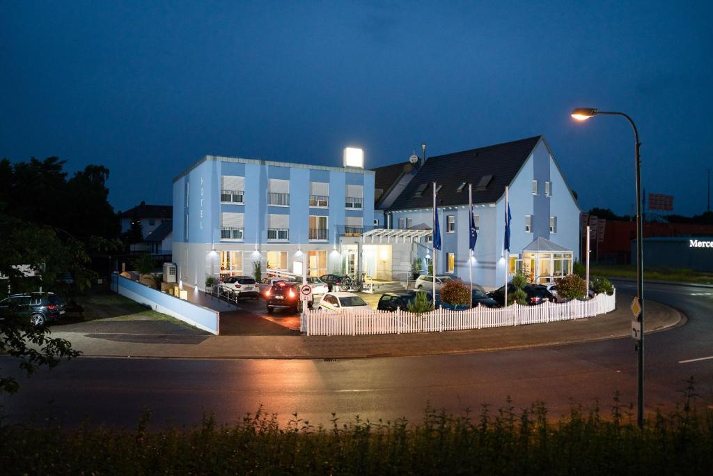 Hôtel Hotel Vater Rhein Eisenbahnstr. 4 76744 Wörth am Rhein
